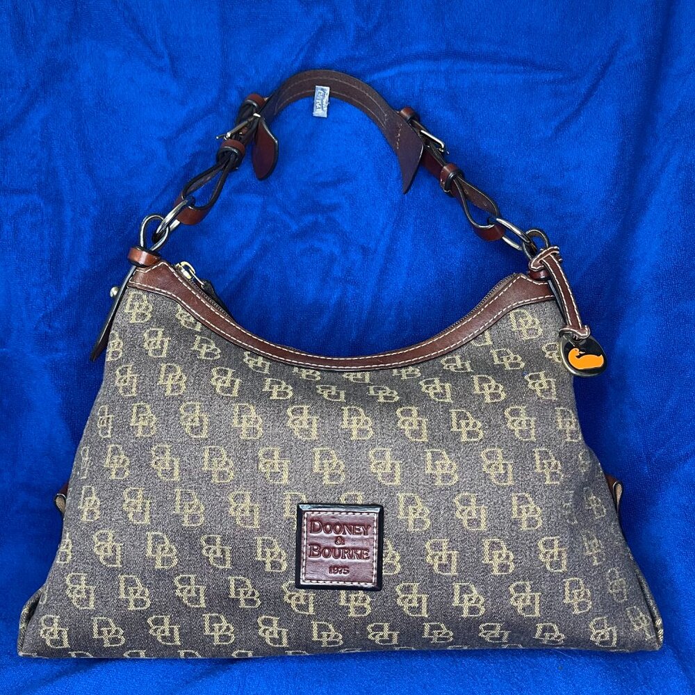 NWOT Vintage Dooney & Bourke Shoulder Bag
